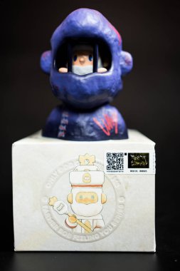 Bangkok, Tayland - 19 Mayıs 2025 FARMER BOB Feeling You Series, A Toy Name is Anxious. Koleksiyon FARMER BOB Seni Hissediyor Serisi