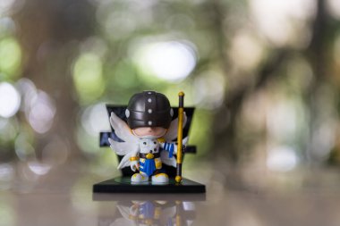 Bangkok, Tayland - 4 Haziran 2025: Digimon Adventure Adventure Magnet Figures 'ten Angemon figürü, Pop Mart mağazası