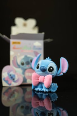 Bangkok, Tayland - 12 Haziran 2025: Sevimli Disney Stitch Tatlı Pembe Seri Oyuncak Oyuncak Oyuncak.