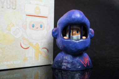 Bangkok, Tayland - 12 Haziran 2025 FARMER BOB Feeling You Series, A Toy Name is Anxious. Koleksiyon FARMER BOB Seni Hissediyor Serisi