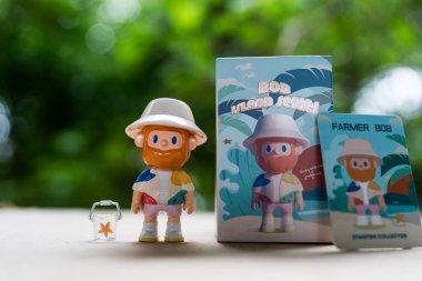 Bangkok, Tayland - 27 Haziran 2025 FARMER BOB 'un şirin bir modeli, Denizyıldızı Koleksiyoncusu. Çiftçi Bob Adası Tek Boynuzlu At Bulma Serisi.