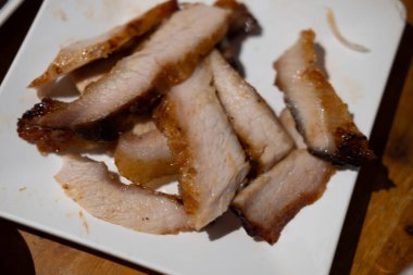 Izgara domuz boynu, geleneksel kuzeydoğu yemekleri nefis.