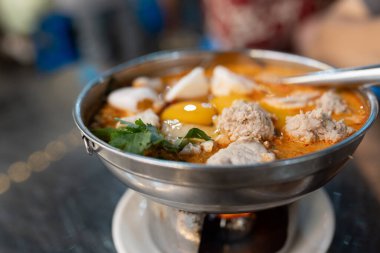 Lezzetli yer elması Tayland 'da tipik bir baharatlı çorbadır.