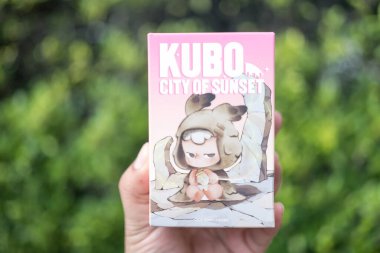Bangkok, Tayland - 31 Ağustos 2025: Sunset Serisi Figürleri 'nin POP MART KUBO Şehri