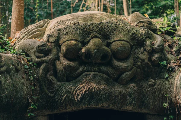 Sculpture Pierre Dieu Balinais Face Entrée Temple Des Singes — Photo