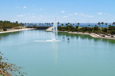 Parc de la Mar. 'nın panoramik manzarası, Palma de Mallorca, Balearic Adaları, İspanya. Seyahat hedefi kavramı.