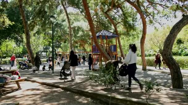 Heraklion Kreta Grecja Kwiecień 2022 Drewniany Plac Zabaw Dla Dzieci — Wideo stockowe
