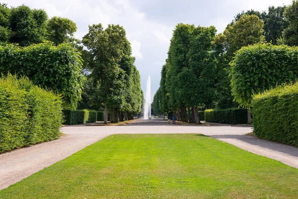 Přírodní Park Herrenhausen Hannoveru Německo Nabízí Zelené Trávníky Louky Bujnou — Stock fotografie
