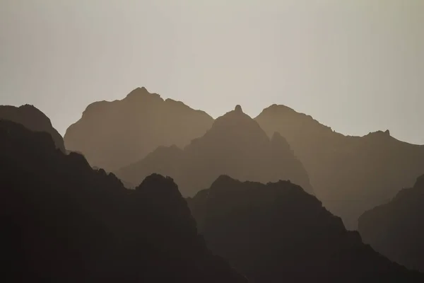 Berge Bei Sonnenaufgang Auf Madeira — Stockfoto