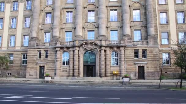 德国杜塞尔多夫10 2023 德国杜塞尔多夫高等地方法院作为德国自然资源研究所的首府 在律师犯罪程序的法律程序中与原告和被告一起展示司法系统 — 图库视频影像