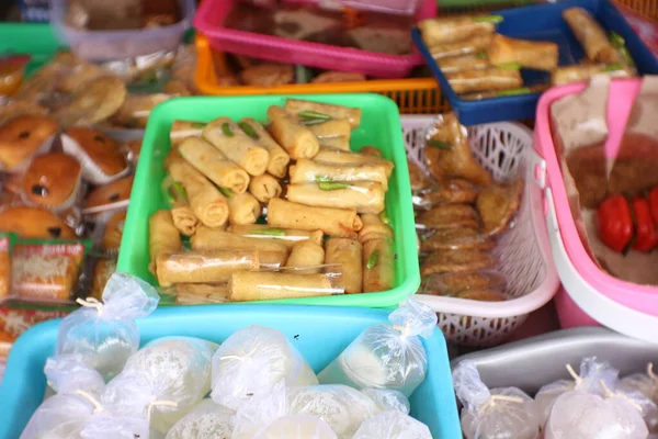 Snack Mercato Vari Tipi Snack Tradizionali Indonesiani Sono Venduti Sul — Foto Stock