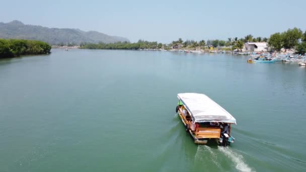 Kebumen Jawa Tengah Indoensia Juillet 2023 Ferry Traditionnel Transportant Des — Video