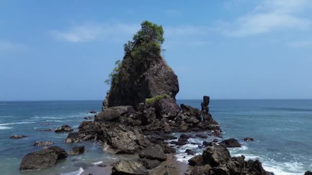 Beauty Beach Waves Cliffs Karang Agung Beach Kebumen Central Java — Stock Video