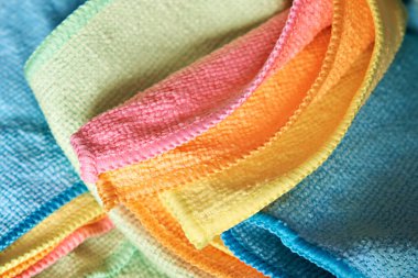 Çok renkli mikrofiber seti..