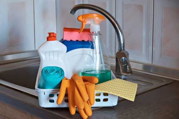 Kitchen care kit: protective gloves, detergent, napkin garbage bags