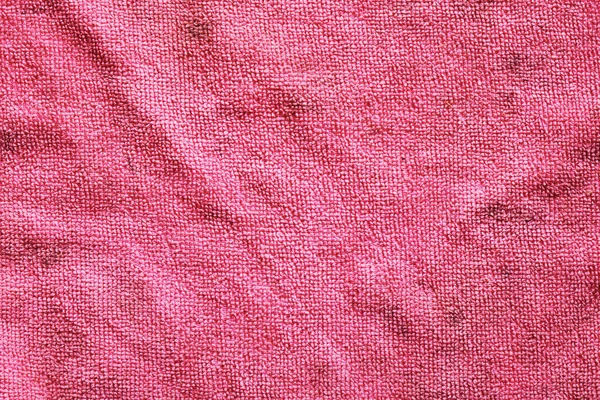 Różowy Pognieciony Kawałek Brudnego Mikrofibry — Zdjęcie stockowe
