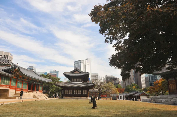 Seoul Südkorea Oktober 2022 Altes Altes Feld Und Traditionelles Gebäude — Stockfoto