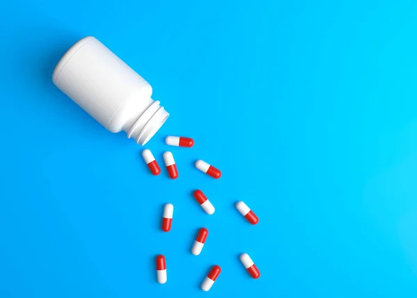 Таблетки Або Знеболюючі Засоби Вилітають Пляшки Медичному Тлі Аптекою Концепцією — стокове фото