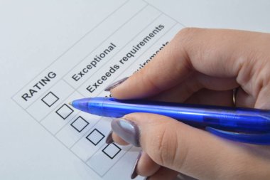 Ofis Masası adlı denetim listesi hazırlama işadamı Resim kırpılmış