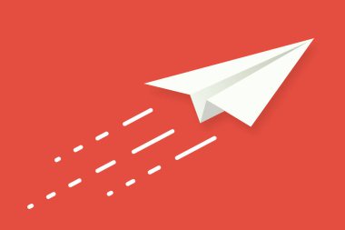 Kırmızı zemin üzerinde uçan beyaz kağıt uçak