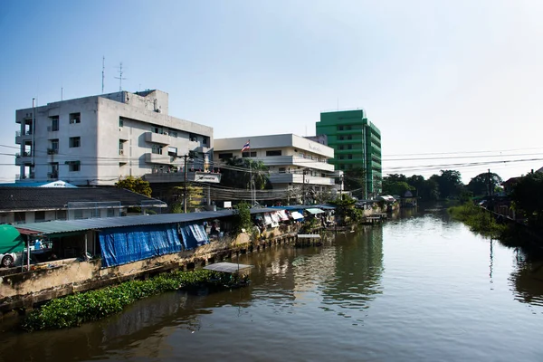 Посмотреть Пейзаж Города Больницы Бангбуатхонг Каналом Пимонратч Домом Берегу Реки — стоковое фото