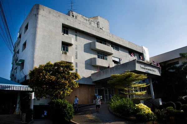 Бангбуатонг Здание Больницы Местных Тайцев Больных Иностранных Пациентов Прийти Встретиться — стоковое фото