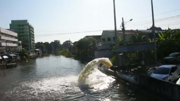 Watersnoodramp Controle Station Tijdens Het Draineren Van Water Uit Bangbuathong — Stockvideo