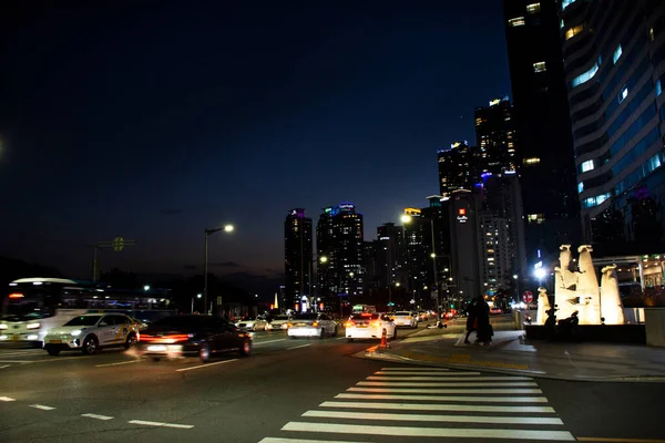 Ландшафтна Цитата Кьонсангнам Міста Кореєм Люди Їздять Велосипеді Вулиці Чекають — стокове фото