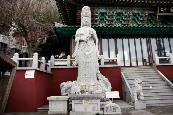 Цюань Инь Куань Инь Китайская Богиня Статуя Корейского Народа Путешественники — стоковое фото