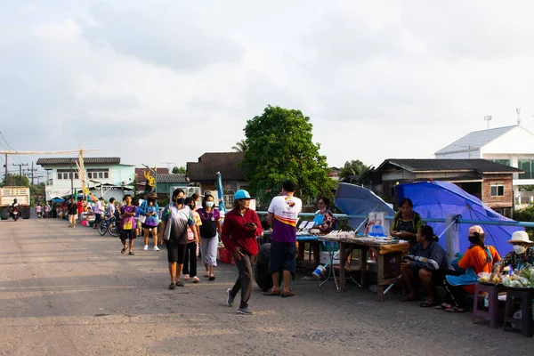 Таиланд Люди Путешествуют Посетить Выбрать Купить Продукты Питания Покупок Местной — стоковое фото