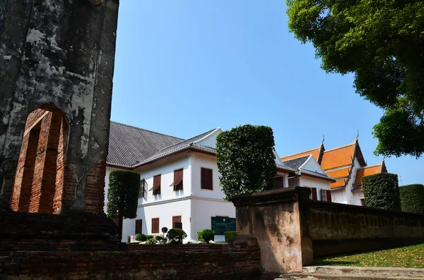 Starożytne Ruiny Budynków Zabytkowej Architektury Dusit Sawan Thanya Mahaprasat Hall — Zdjęcie stockowe