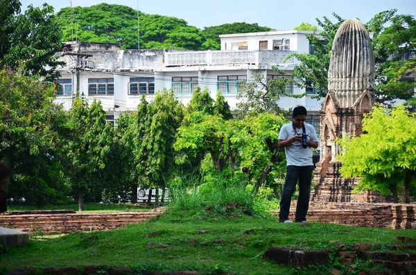 Thaise Mannen Fotograaf Reizigers Mensen Reizen Bezoek Gebruiken Digitale Camera — Stockfoto