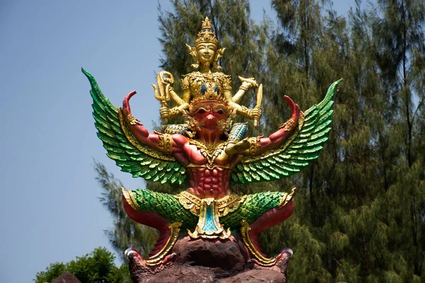 Figura Narai Song Suban Narayana Hari Montado Estatua Garuda Del — Foto de Stock