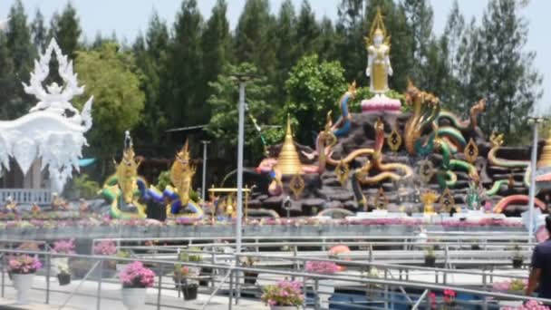Patung Buddha Kuno Dan Naga Untuk Orang Thai Pelancong Melakukan — Stok Video