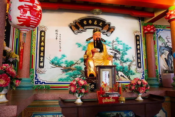 2023年5月28日 泰国安城 关羽或三朝荣为泰国人举办的中国神坛之旅 在怀斯泰柴城举行 向祈祷的天使神佛陀致敬 — 图库照片