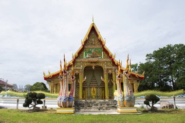 Yerli Tayland halkı için antik güzellik salonu ya da güzel antika ubosot kutsal Buda 'nın Wat Saen Suk' ta ya da Ang Thong Tayland 'daki Saen Suk tapınağında kutsanmasını dile.