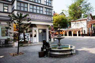 Tayland Film Müzesi 'nin 27 Ocak 2024' te Tayland 'ın Nakhon Pathom şehrinde ziyaretçiler için geçmişten hediyelere kadar bilgi toplama ekipmanı edinmesi.