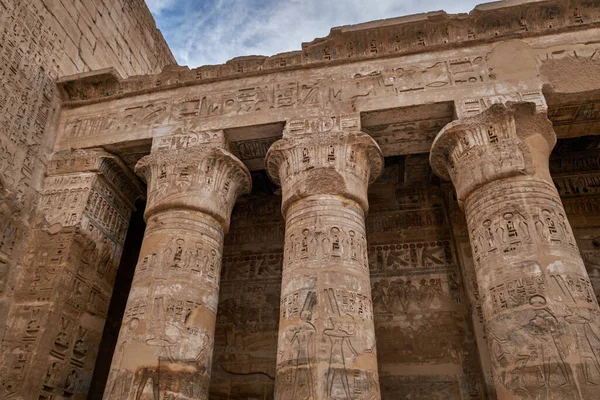 Mortuary Temple Ramesses Iii Medinet Habu Luxor Egypt Showing Columns — Φωτογραφία Αρχείου