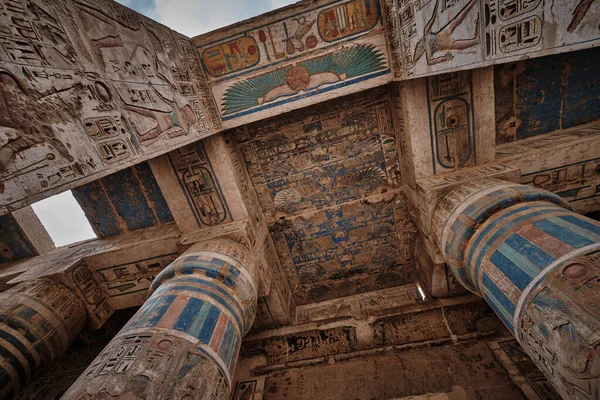 Templo Mortuorio Ramsés Iii Medinet Habu Luxor Egipto Mostrando Decoración —  Fotos de Stock