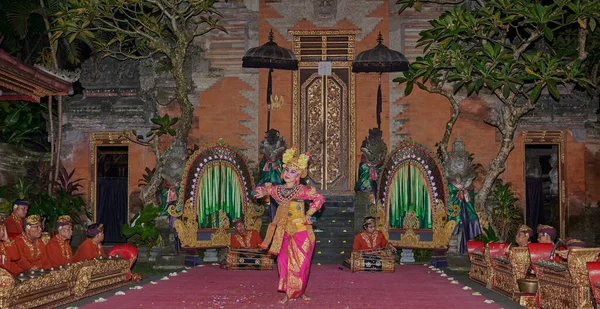 Legong Balinese Dance Refined Dance Form Characterized Intricate Finger Movements — Stock Photo, Image