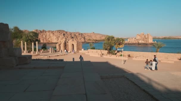 Complejo Templos Philae Complejo Templos Basado Islas Embalse Presa Baja — Vídeo de stock