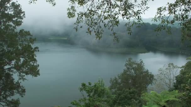 Bali Twin Lakes Viewpoint Har Utsikt Över Både Tamblingan Lake — Stockvideo
