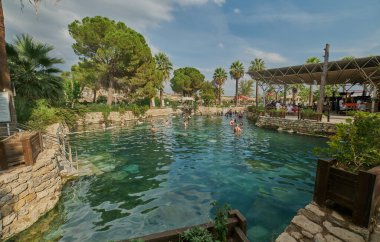 Kleopatra Antika Havuzları, Pamukkale Antika Havuzu, antik Hierapolis şehrinde bulunan UNESCO Dünya Mirası alanı.
