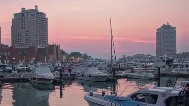 Porto Arabia Marina Pérola Doha Qatar Sunset Shot Mostrando Luxuosos — Vídeo de Stock