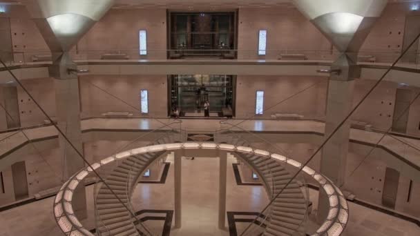 Muzeum Sztuki Islamskiej Doha Katar Zdjęcia Wnętrza Pokazujące Unikalną Architekturę — Wideo stockowe