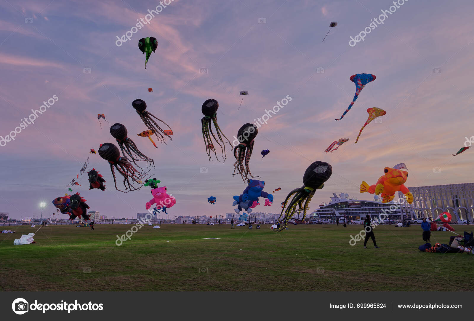 Qatar Kite Festival 2024 Old Doha Port Mina District Night — Stock
