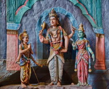 Gombak 'daki Batu Mağaraları, Selangor Malezya iç çekimleri Hindu tanrılarının heykellerini gösteriyor.