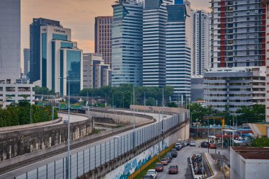 Kuala Lumpur, Malezya Ufuk çizgisi Saloma Link köprüsünden Klang Nehri 'ne .