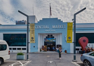 Malezya 'nın Kuala Lumpur kentindeki merkez pazar, 1888' de ıslak pazar olarak inşa edilmiş, Malezya kültürü için önemli tarihi değeri olan bir alışveriş merkezi..