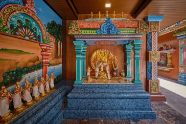 Sri Mahamariamman Tapınağı, Malezya 'nın Kuala Lumpur kentindeki en eski Hindu tapınağıdır. 1873 yılında Çin 'in başkenti Çin' de kurulmuştur. İç çekim..